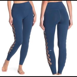ALO yoga interlace legging